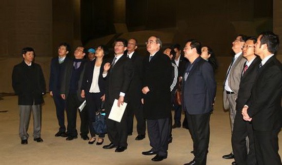 市委書記阮善仁參觀世界最大地下排水系統G-Cans。