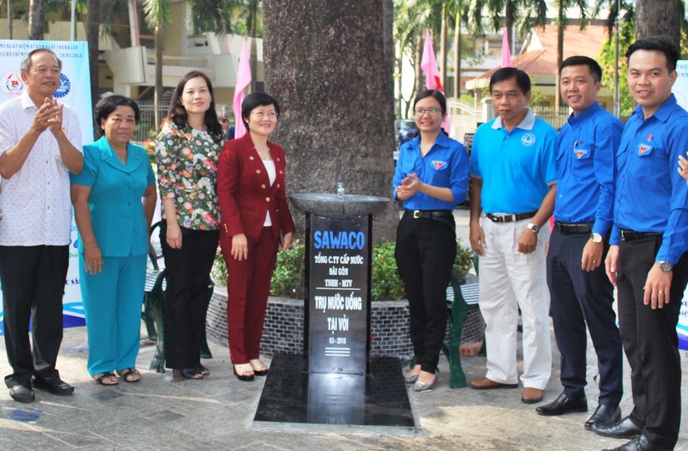 文朗公園直飲水設備正式投入使用。