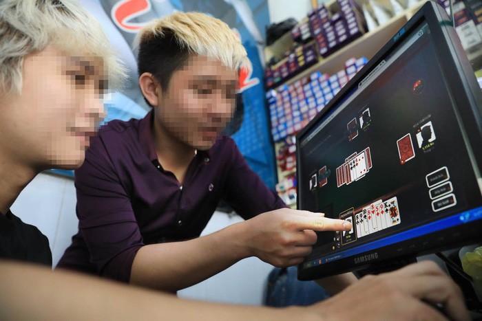 網上博彩遊戲對年輕一代造成很大危害。