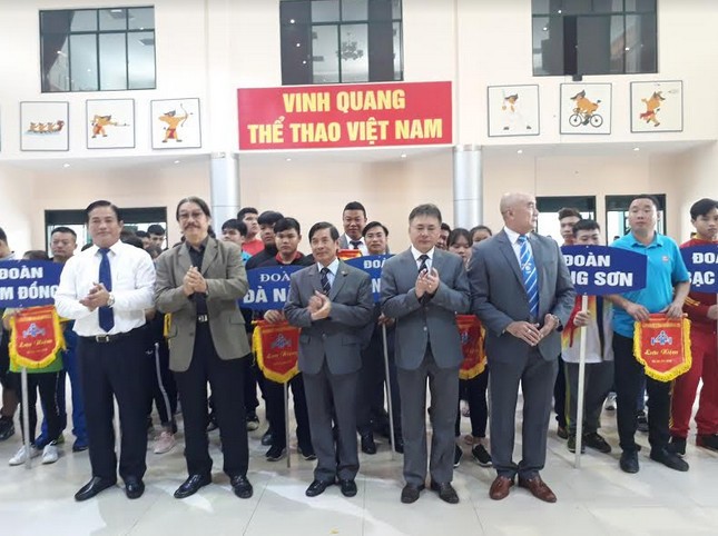 國家青少年舉重錦標賽開幕式一瞥。（圖源：芳梅）