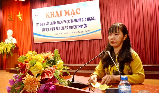 教育質量檢定中心主任阮芳娥副教授、博士致開幕詞。(圖源:麗秋)