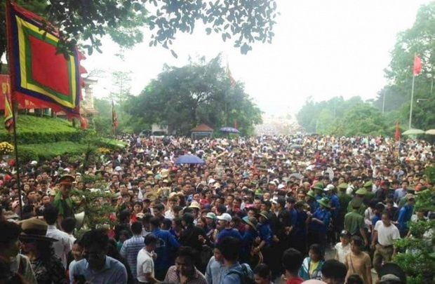 雄王始祖廟會供奉祭品儀式 ảnh 1