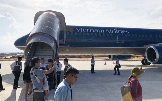 在金蘭機場降錯跑道的VN7344班機。（圖源：杜華）