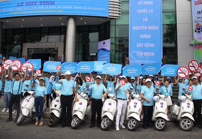 響應“五‧三一”世界無煙日的宣傳車隊準備出發。（圖源：甲湖）