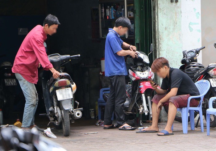 改裝超亮車燈潛伏很多隱患。