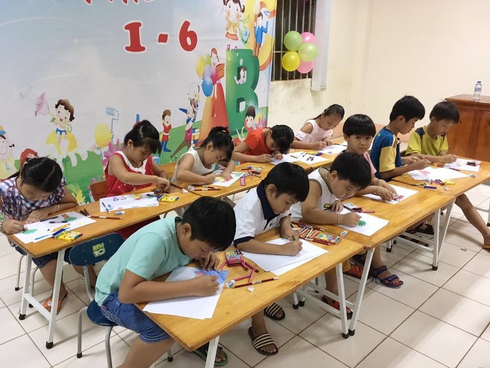 本市舉辦許多慶祝兒童節活動讓少兒參加。