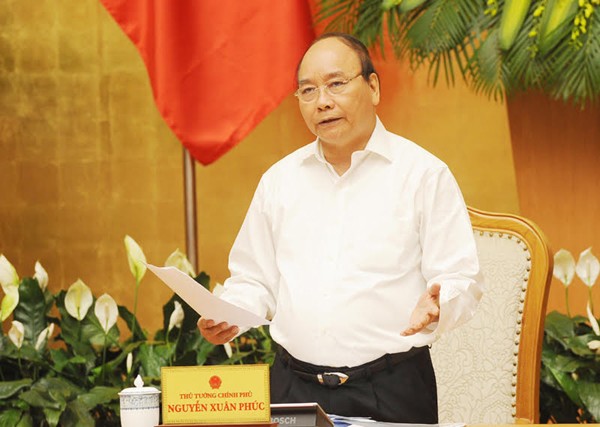 阮春福總理在5月份例會上發言。(圖源:陳海)