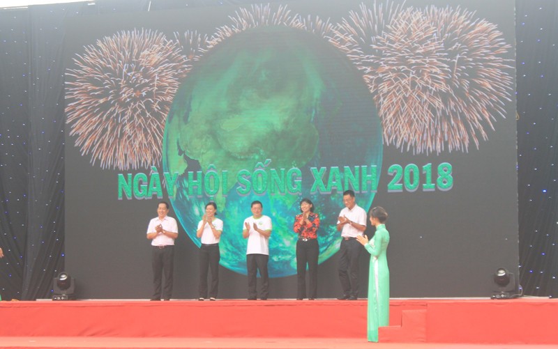 圖為2018年胡志明市綠色生活盛會開幕式一瞥。(圖源:阮瓊)