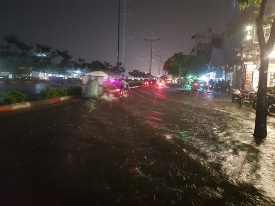 范文同街嚴重受淹，但在治水報告中卻沒提到。（圖源：勞動報）