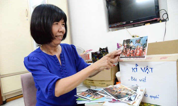 丁老師細心保存癌症學生的遺物。