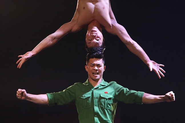 國基、國業 在2018年《英國達人》決賽當晚。