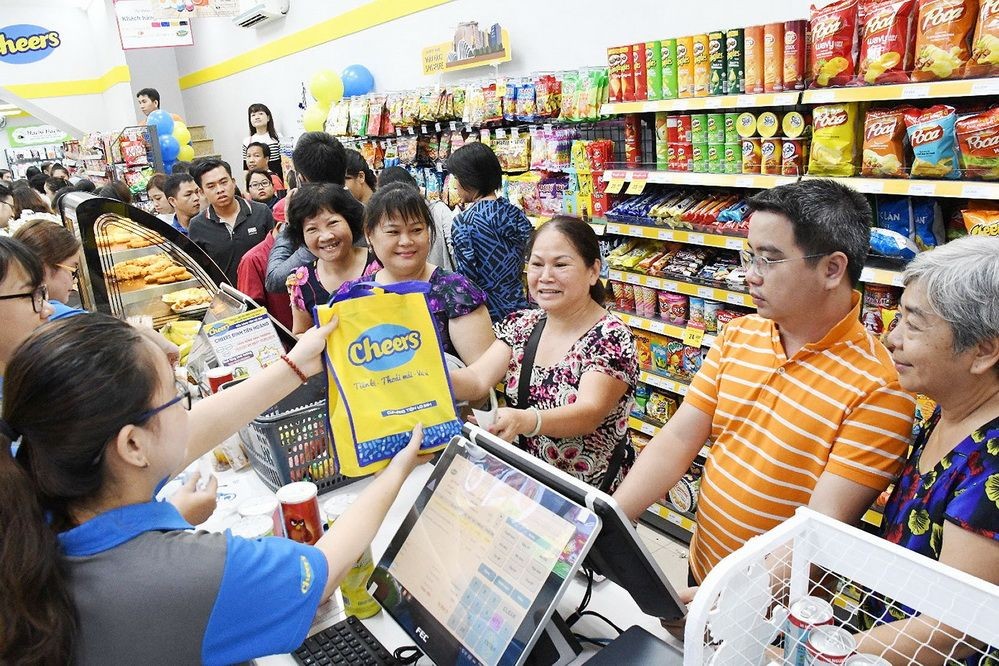 Cheers品牌的全天候便利店。