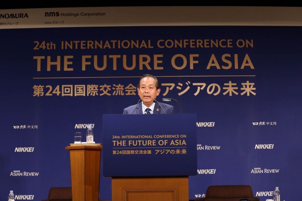 我國政府常務副總理張和平在會議上發表主要講話。（圖源：VGP）