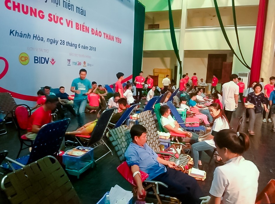 “一同為親愛的海洋與海島捐血”盛會一瞥。（圖源：友通）