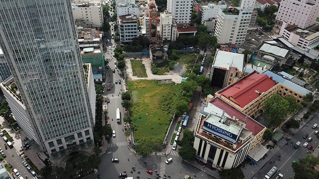 Sabeco的第一郡二徵夫人街２-４-６號四面臨街地段。