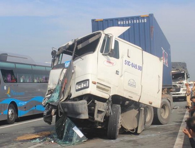 南定省鐵路事故 4 人傷亡 ảnh 1 南定省鐵路事故 4 人傷亡 ảnh 1