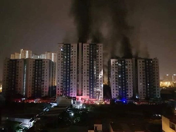 Carina公寓火警現場。(圖源:蔡玲)
