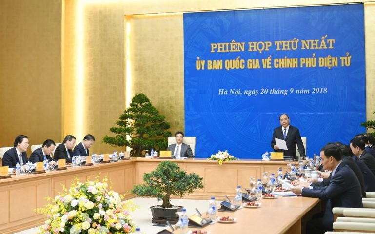 政府總理阮春福主持會議。（圖源：Chinhphu.vn）