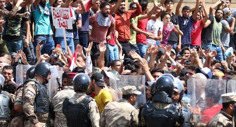 美國務院在伊拉克大規模騷亂後宣佈關閉美駐巴士拉領事館。（圖源：AFP）