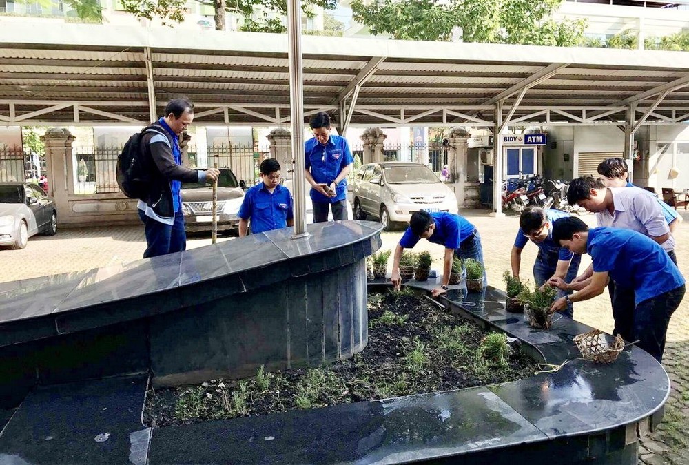 青年要才德兼備有強壯體魄 ảnh 2