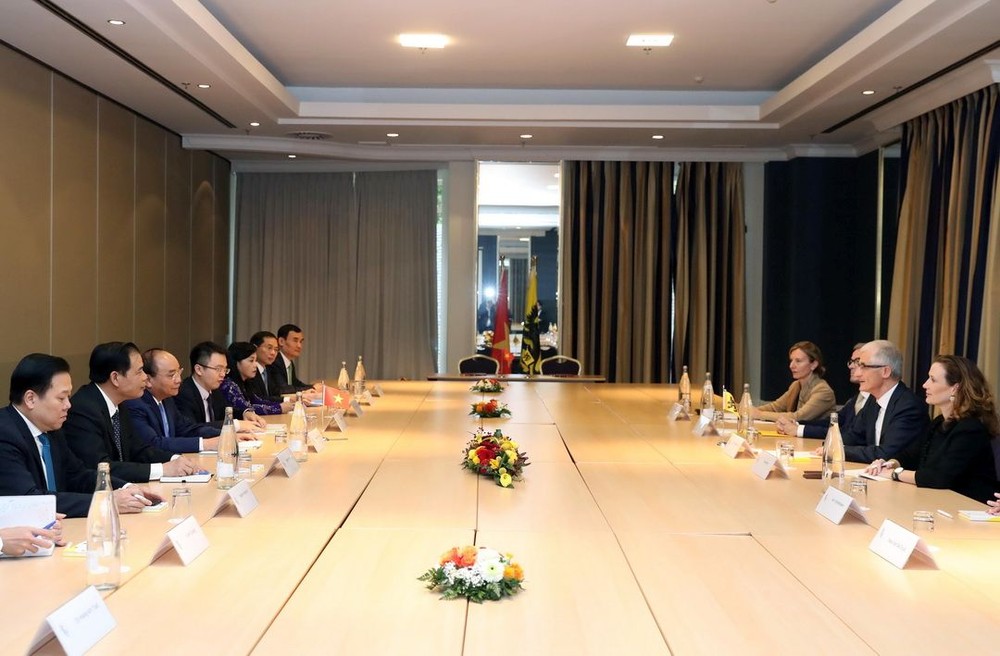 越南與比利時簽署多份合作文件 ảnh 1