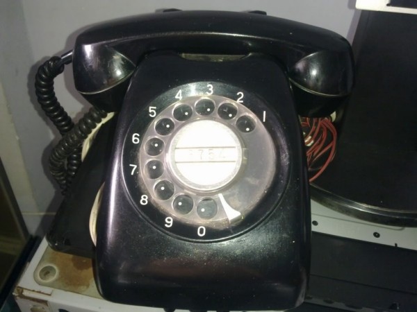 那個電話鈴聲不再響了