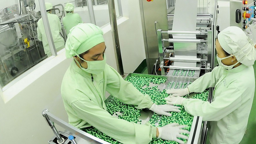 工商部門開展各重點計劃與提案。圖為本市某製藥廠的生產車間一瞥。（圖源：高昇）