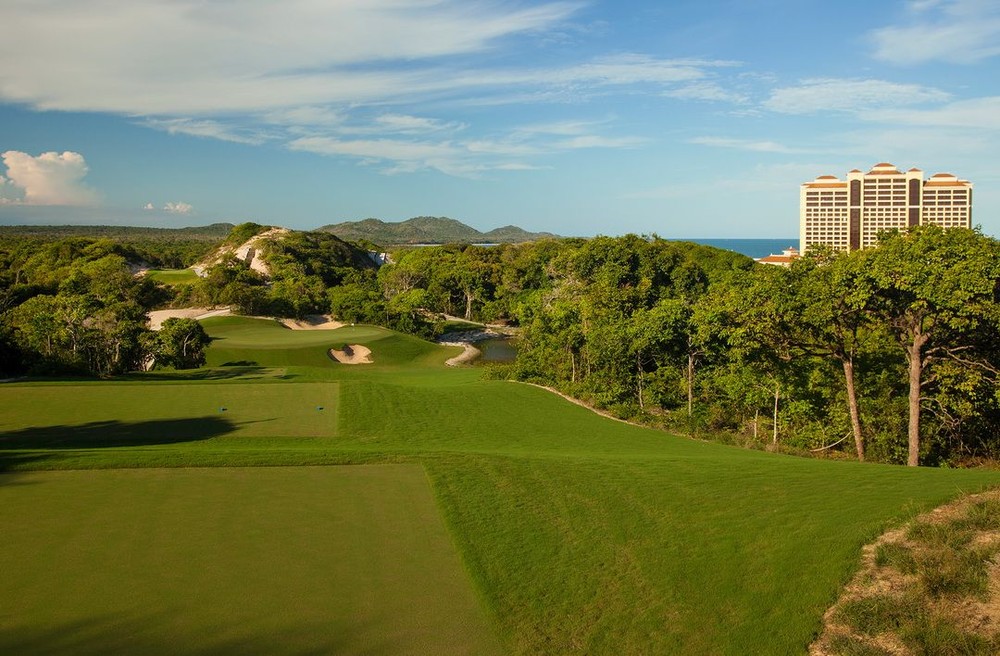 The Bluffs濠莊高爾夫球場一瞥。