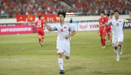 功鳳(十四號)慶祝進球。（圖源：VOV）