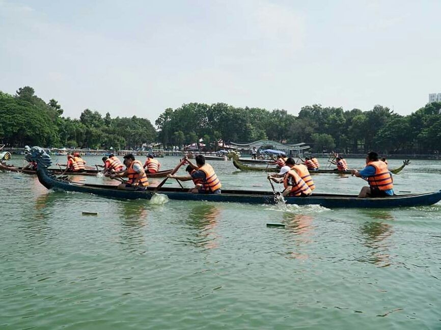 華文教師積極參加慶節活動 ảnh 1