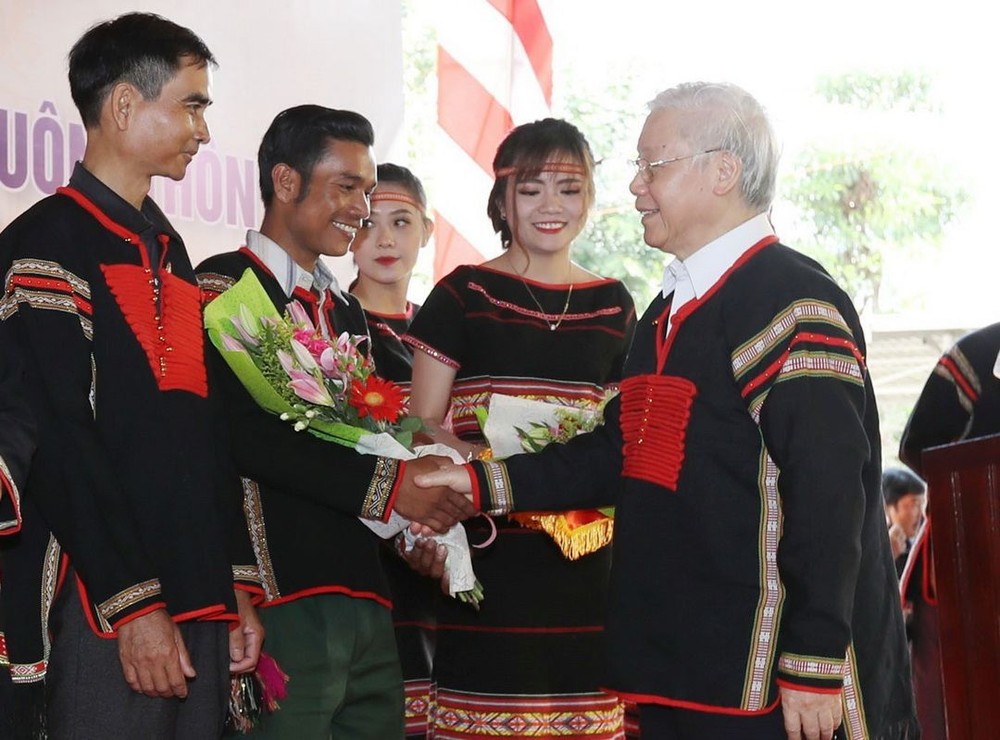阮富仲總書記、國家主席接見各少數民族代表。（圖源：越通社）