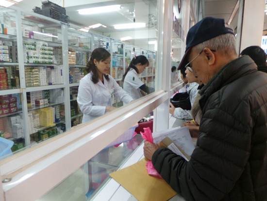 民眾不該隨便購買和服用抗生素。（圖源：杜叉）