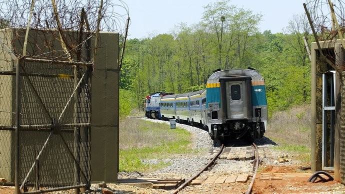 韓國總統府青瓦台24日確認，韓朝鐵路聯合考察獲得聯合國對朝制裁豁免。（圖源：互聯網）