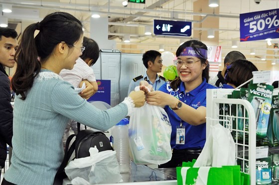 生產可降解塑料袋以保護環境。