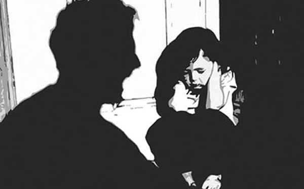 據勞動與榮軍社會部在會上公佈的報告，已有11%學生至少一次被侵害，31.2%女生在巴士上遭性騷擾。（示意圖源：互聯網）