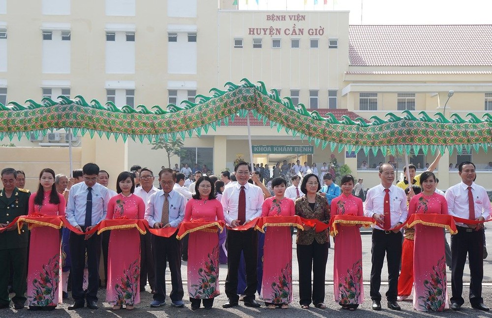 芹耶縣全科醫院落成儀式一瞥。（圖源：黃雄）