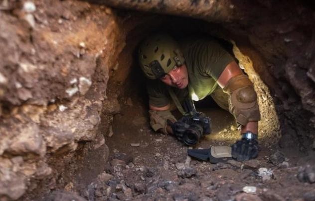 中美洲 376 名移民挖洞闖美後自首 ảnh 1