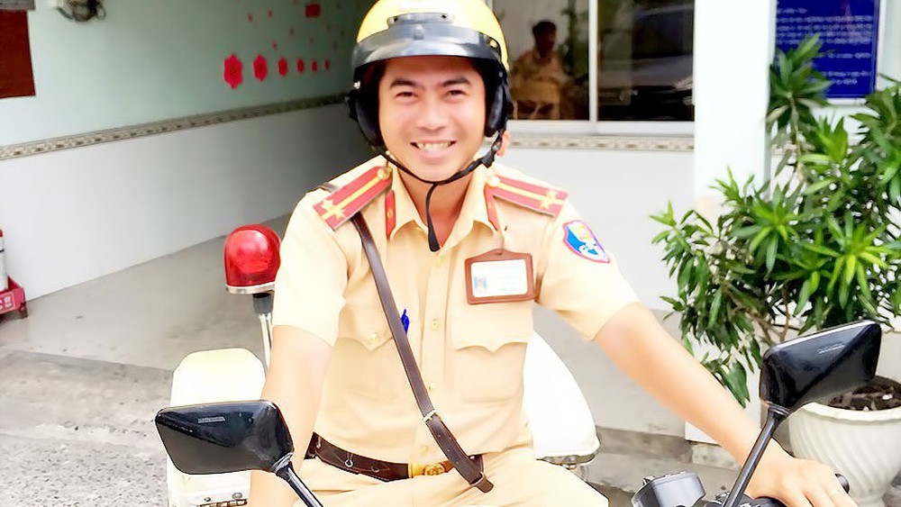 蘇煌盛中尉的友善笑容。