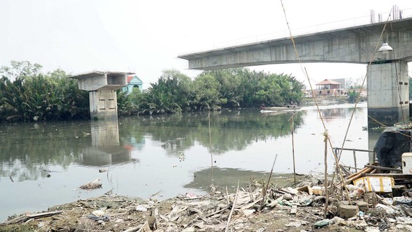 新福祿橋停止施工已有５年。
