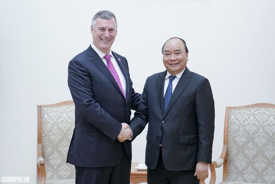 政府總理阮春福接見波音集團副執行長、美國波音民用飛機公司董事長兼總經理凱文‧莫凱里斯。（圖源：VGP）