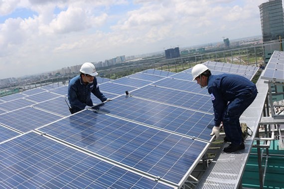 太陽能屋頂發電、能源結構合理調整等是越南提高能源供應效率。(示意圖源:互聯網)