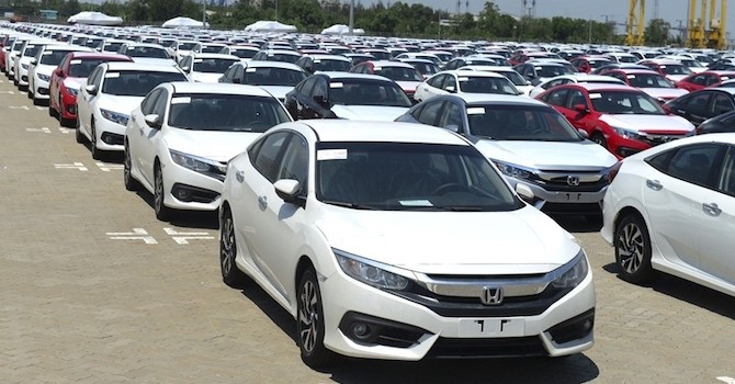 海關總局：２月份汽車進口額達３億美元。（示意圖源：互聯網）