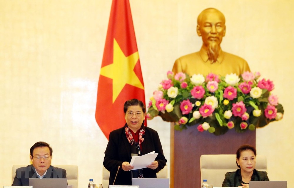 國會常務副主席從氏放（中）主持會議。（圖源：仲德）