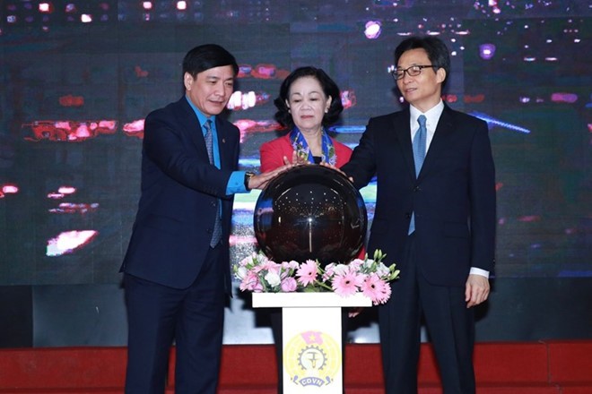 越南工會在線法律諮詢系統按鈕啟動儀式。（圖源：海元）