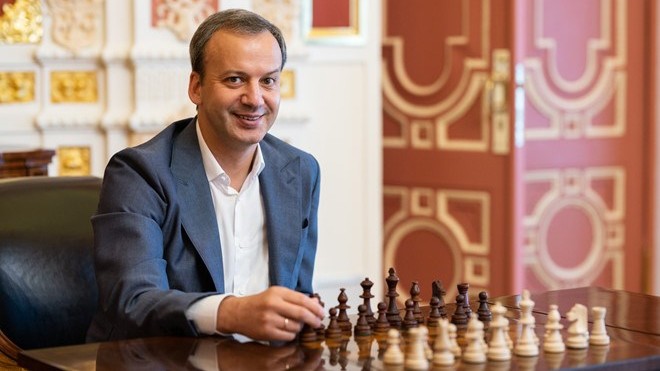 世界國際象棋聯合會主席阿卡迪‧達瓦科維奇。(圖源:互聯網)