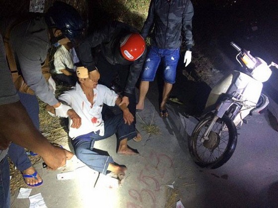 同奈省居民參加維護地方秩序治安。