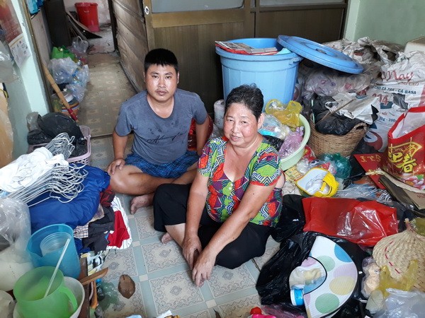 這小房間裡是許金愛母子倆3年來躺著歇息的地方。