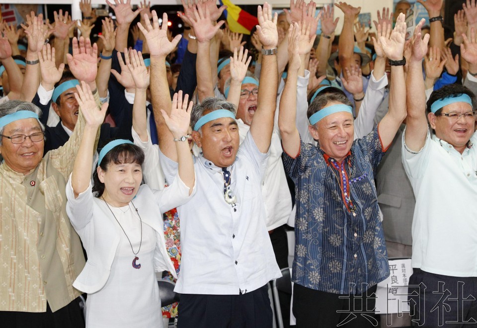 以大阪為根據地的日本維新會在統一地方選舉上半場的大阪府知事與大阪市長雙重首長選舉中連續獲勝，為實現大阪府升格為“都”的“大阪都構想”再添動力。（圖源：共同社）