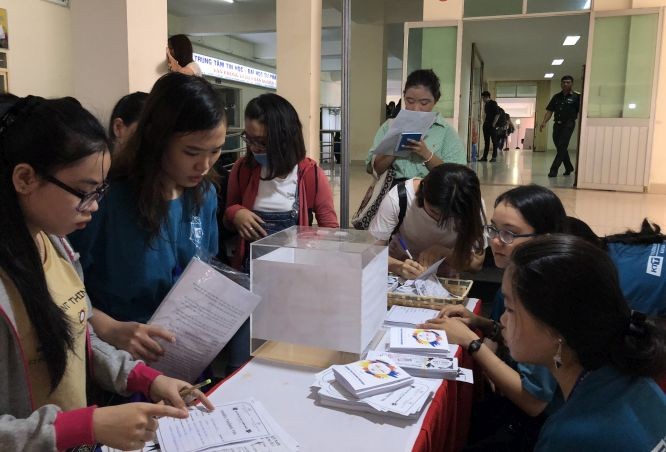 中文人才招聘活動每年均吸引廣大學 生參加。
