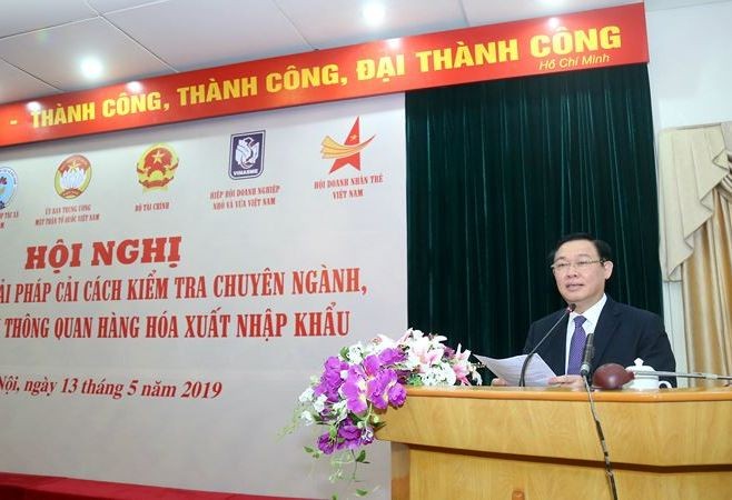 政府副總理王廷惠在會議上講話。（圖源：海清）